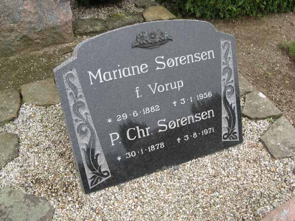 Gravsten, Peter Chr. Sørensen & hustru