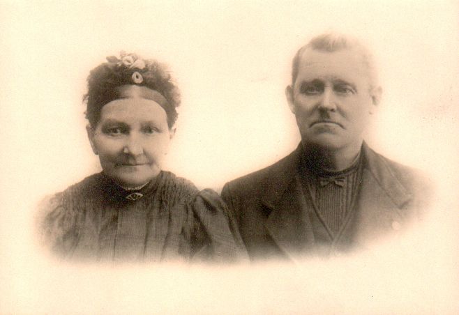 Maren & Johan Chr. Damsgaard, ca. 1900